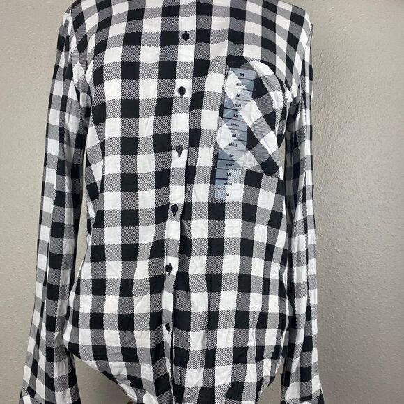 NWT JW Women’s Flannel Size Medium - Picture 1 of 6